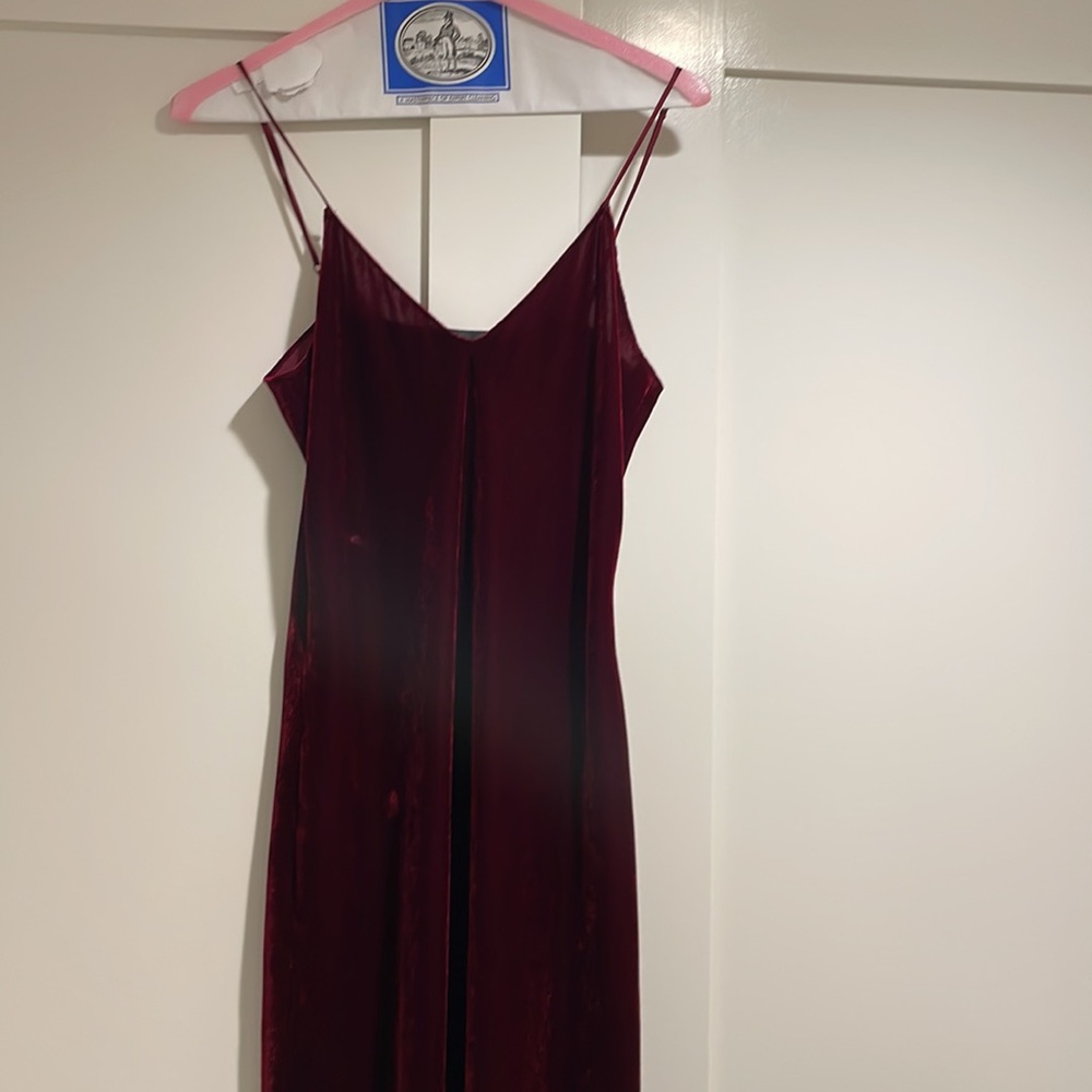NILI LOTAN long velvet dress
